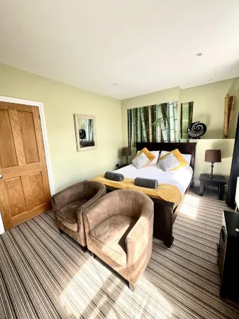 Bamboo Guesthouse Отели рядом с достопримечательностью «Расселл Котс Арт Галлери & Музеум»