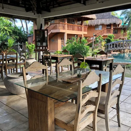 Hoyohoy Villas