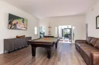 La Jolla Village Spanish Villa w/AC - บังกะโล