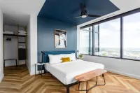 Mint House Dallas - Downtown Hotels near Perot Museum of Nature and Science
