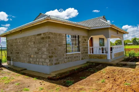 The Porcupine Guesthouse Отели в г. Ронгай