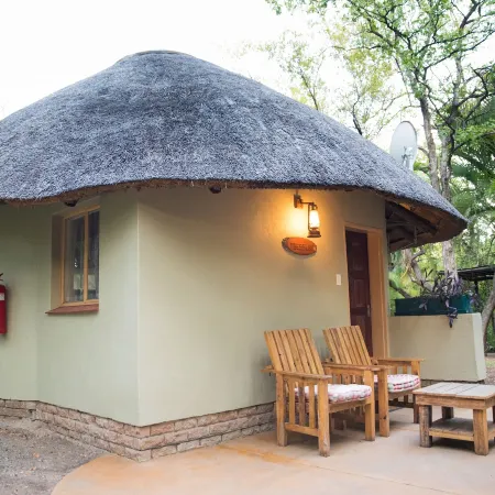 Sefapane Lodge and Safaris