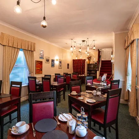 Can-Y-Bae Hotel