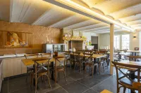 Gasthof Schraevenacker Hotels in Alveringem