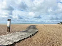 Spacious 2Bd Flat with Stunning Views Folkestone
