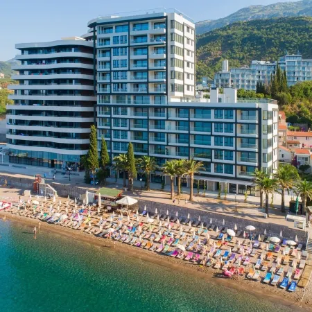 Sunraf Luxe Apartments