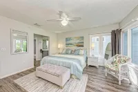 Longboat Key Cedars Beach House-Pet Friendly-2 Minute to the Beach