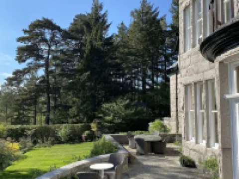 Lys-Na-Greyne Hotels in Aboyne