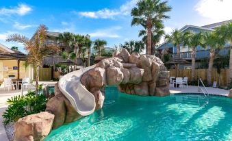 Fun 4 Bedroom Resort Pool Sleeps 12