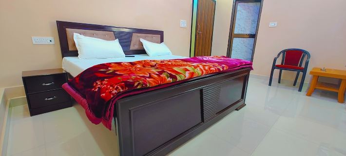 Saryu Lodge Hotels in Ayodhya