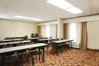 Hampton Inn Sumter Отели в г. Самтер