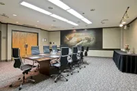 Chateau Lacombe Hotel