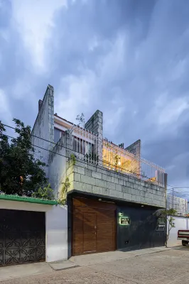 Rooftop Hot Tub! 3 Levels, 5Bedroom in Villa Noria Các khách sạn ở 