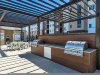 Upscale 2Br w Pool Gym Near Hill AFB Hotels in Clearfield