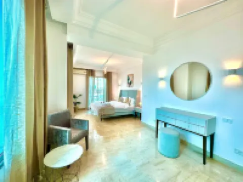 The Lake View Spacious with Amazing Terrace Hotels in El Kram