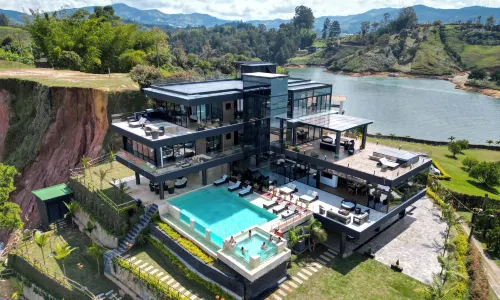 Vivanti Resort