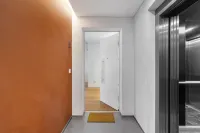WHome Urban Retreat w/Parking, Elevator & AC by Benfica Stadium