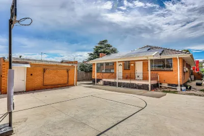 StayAU Cozy 1BR Living Space Near Chadstone Hôtels à : Malvern East