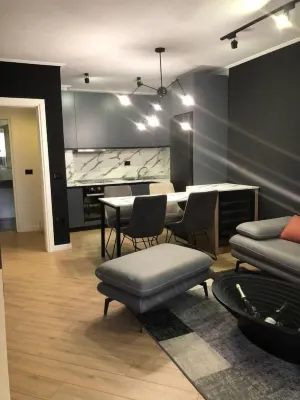 Tirent Apartment Komuna Parisit 1 - Apartment