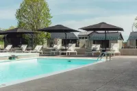 Wander the Resort - de playa