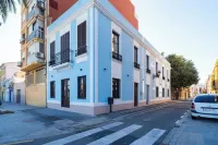 VLC Host - Reina Hotel a Port Saplaya