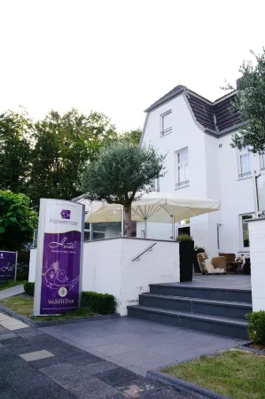 Hotel Rosenmeer Отели в г. Менхенгладбах