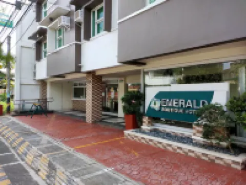 Emerald Boutique Hotel Hotels in Legaspi