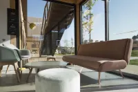 Moana Eco Surf House