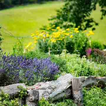 Tourist Farm Pr'Dovar Hotel Exterior