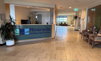Riverside Apartments & Hotel
