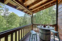 Cabin with 3 Bedrooms, Game Room, Sunrise & Mountain Views! - Bergblick
