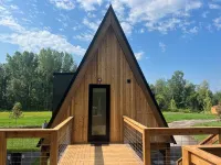Finger Lakes Treehouse Hotels in Sodus Point