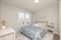 Stylish retreat in charming Richmond with Private Sauna and other modern touches 리치몬드 호텔