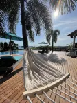 The Endless Summer Resort Hotel a Pemongkong