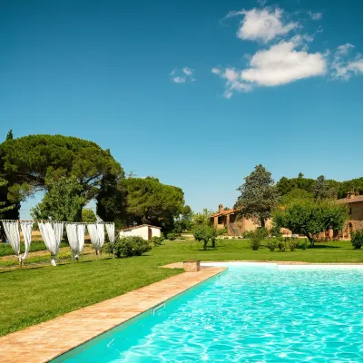 Morami Wine Agriturismo Hotels near Lake Trasimeno (Lago Trasimeno)