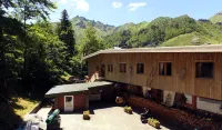 Auberge de Jeunesse HI Le Mont-Dore Hôtels à proximité de : Source chaude Croizat