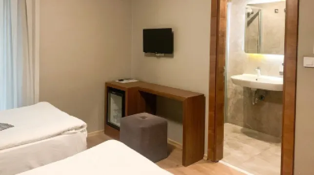 레이카르츠 2017  호텔