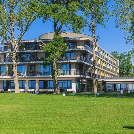 Lua Resort - Adults Only