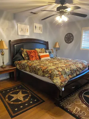 Charming 3-bedroom house with WiFi and AC in Nash