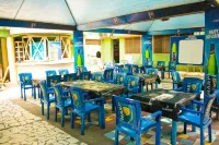 Amenze Guest House Hotels near All Seasons Place