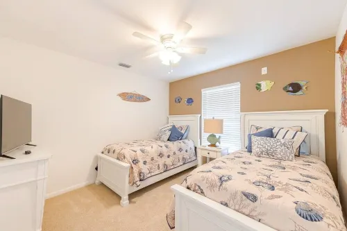 Pool - 3 bedrooms - 2 baths - Pet Friendly - 3 Miles to Beach