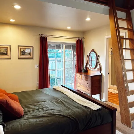Charming studio in brilliant Philomath with AC, WiFi