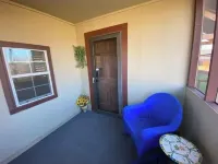 Charming 2-Bedroom House in Coleman with AC and WiFi.  Sleeps 7 & No Pets. Hotels in Coleman