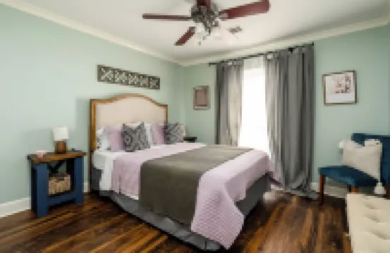 Fabulous 3BR Townhome with Cozy Backyard only 1.4 ml from Augusta National
