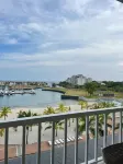 Cozy 2-bedroom apartment at Marina Village
