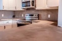 Private Guest House  -Villa in the Valley-