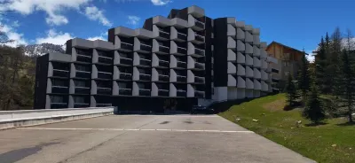 Studio 4 people Vars les Claux - 100m from the slopes and shops point show Hotels in Vars - Les Claux