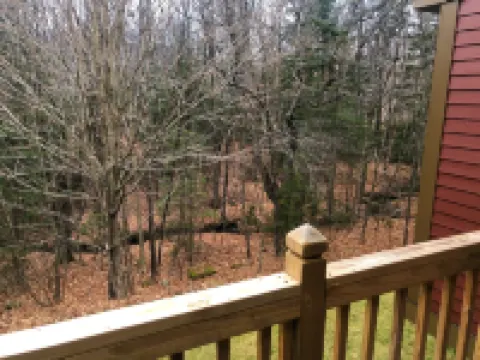 Mount Snow Timber Creek Townhouse with Pool and Ski Shuttle