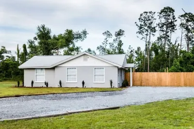Cottage At Kingspoint *Newly Renovated* Hotels near Parker United Methodist Church