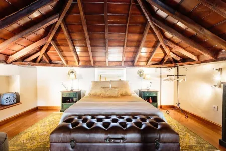 Los Laureles Bungalow